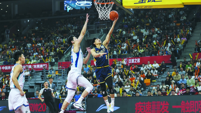bb体育（官网） APP下载直播的CBA篮球比赛精彩画面